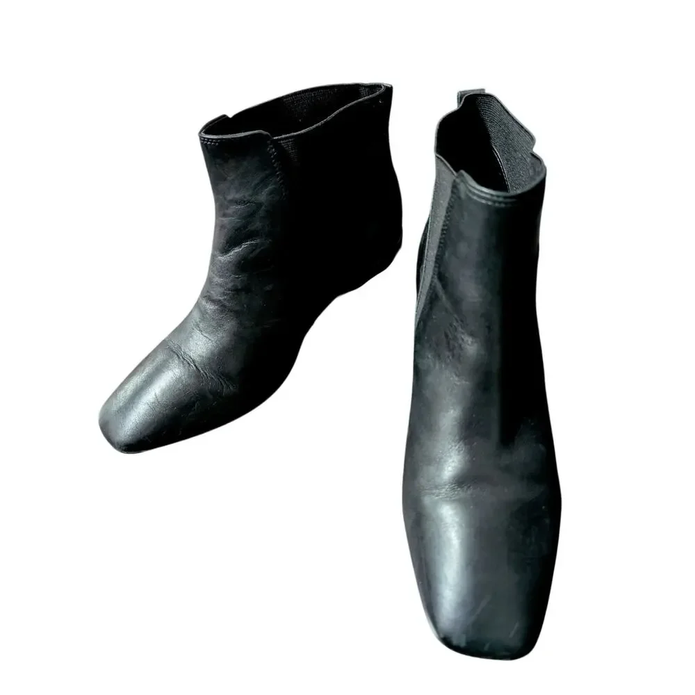 TALBOTS! BLACK GENUINE LEATHER, ELASTIC SIDE INSET, CHUNKY HEEL ANKLE BOOTS! 7M